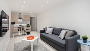 Living area - Apartment in Cannes with 0 bedrooms sleeps 2 (Cannes)