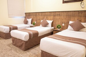 Minibar, iron/ironing board, free WiFi, bed sheets