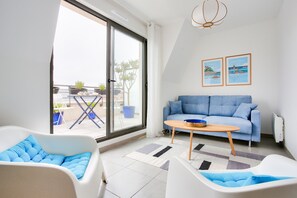 TV - Stay for 2 with balcony 700 m from the beach (Dinard)