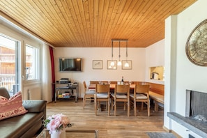 Apartment, Mountain View | In-room dining - Attila Atika (Zermatt)