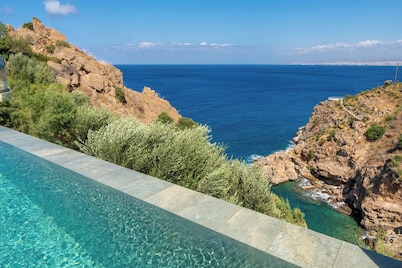 Soluna Forte Sea Living Suites