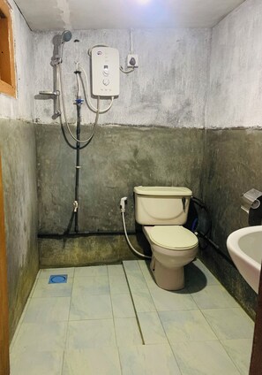 Toallas, jabón, papel higiénico