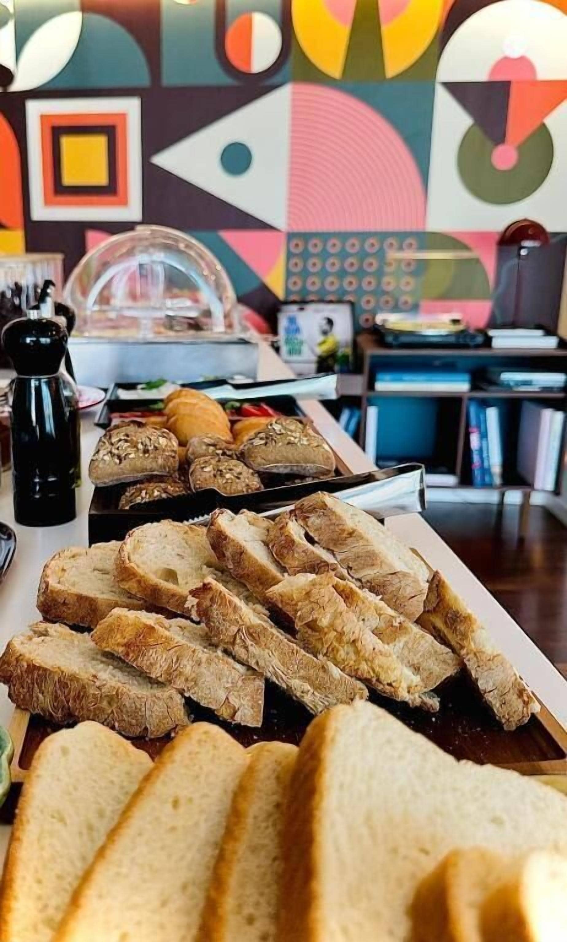 包每日自助式早餐