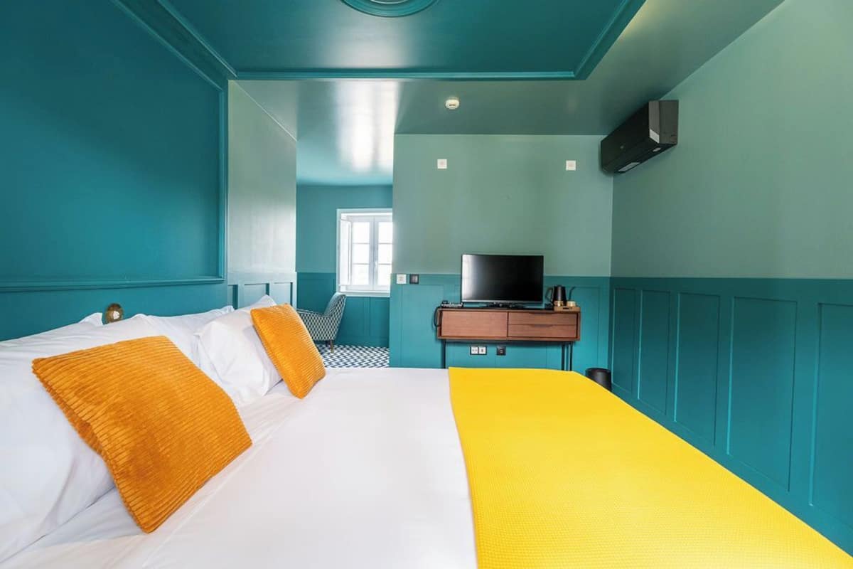 Junior Suite | In-room safe, desk, laptop workspace, free WiFi