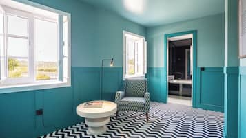 Junior Suite | In-room safe, desk, laptop workspace, free WiFi