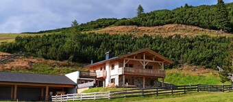 Apartamento 'Erdgeschoss' con vistas a la montaña, terraza compartida y Wi-Fi