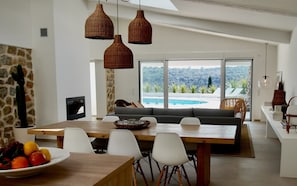Dining - Villa Arte – Modern villa in Biot with private pool (Biot)