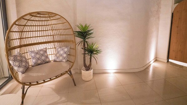 Superior Suite | Individually decorated, individually furnished, desk, laptop workspace