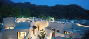 Beifei Garden Majestic Great Wall View