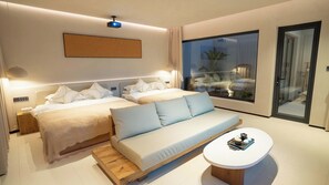 Individually decorated, individually furnished, desk, laptop workspace - Beifei Garden Majestic Great Wall View (Yanqing)