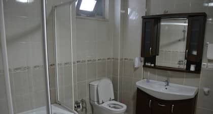 KUMBASAR OTEL