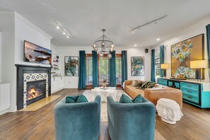 Smart TV, fireplace, offices