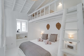 1 slaapkamer, een strijkplank/strijkijzer, wifi, beddengoed