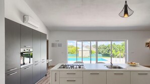 Unclassified image, 3 of 50, button - Beautiful home in Rovinjsko selo (Rovinjsko selo)