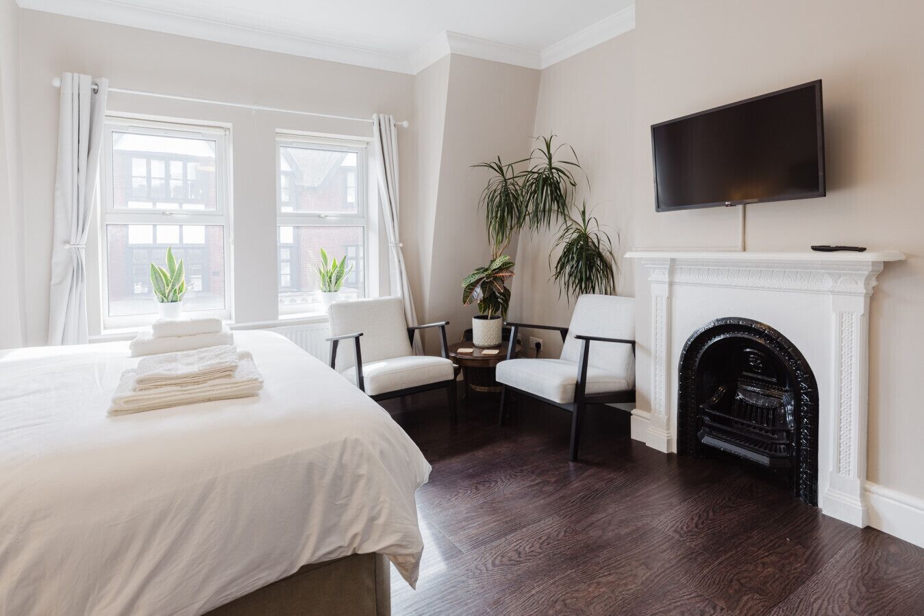 1 bedroom, desk, iron/ironing board, free WiFi