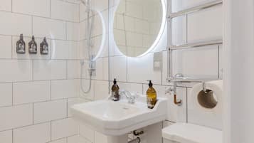 Hair dryer, towels