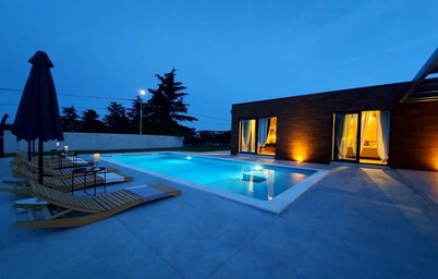 Beautiful home in Rovinjsko selo with sauna