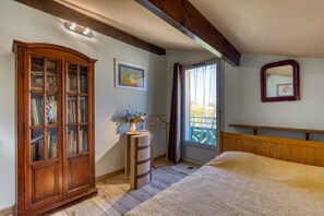 1 habitación, escritorio y wifi 