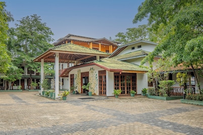 Flamingo Lake Resort