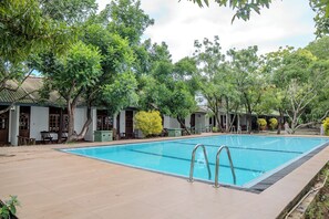 Exterior - Flamingo Lake Resort (Debarawewa)