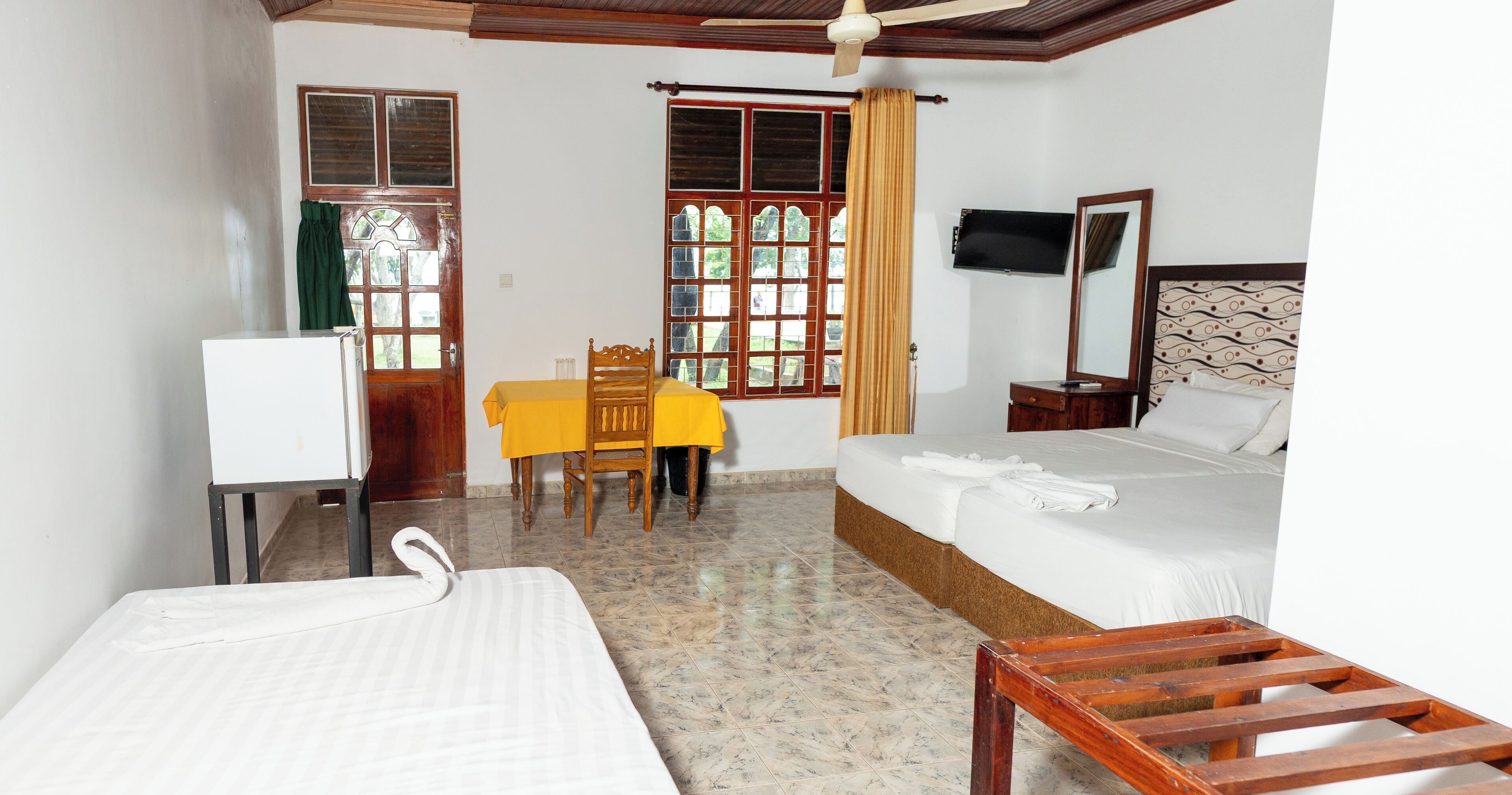 Comfort Triple Room, Balcony, Lake View | Desk, free WiFi