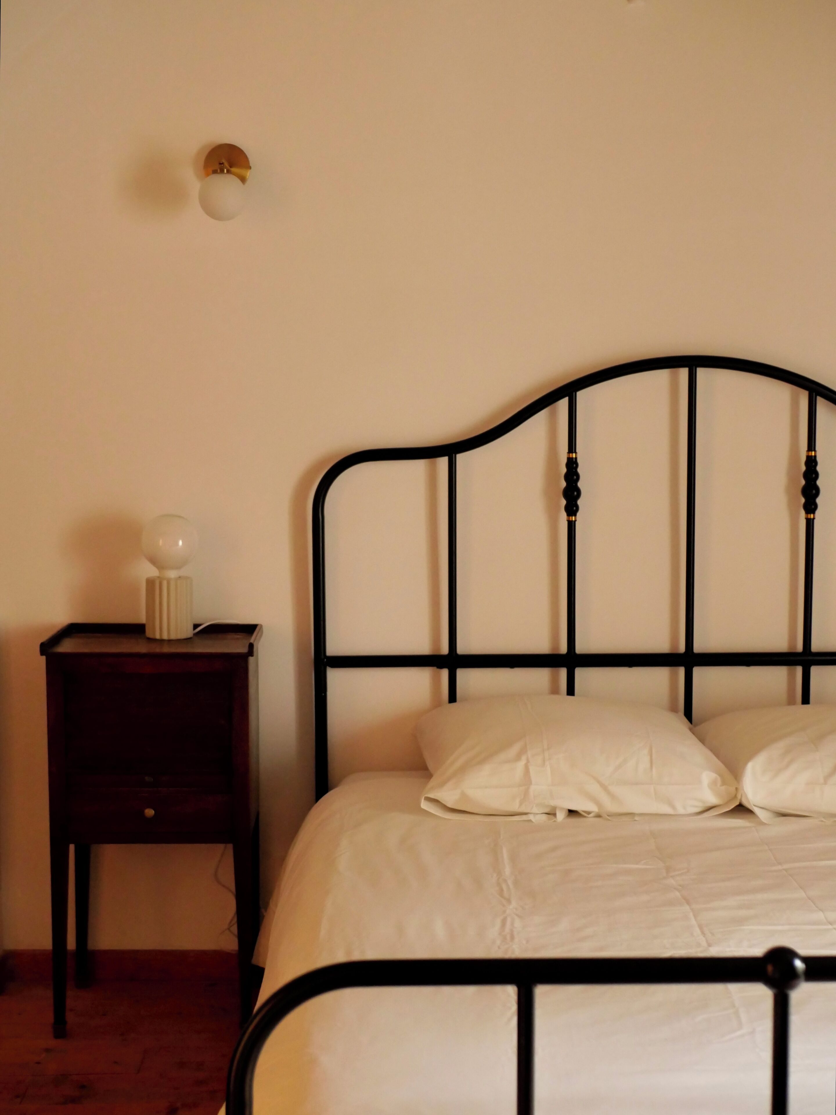 4 多间卧室、熨斗/熨衣板、WiFi、床单