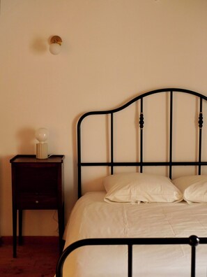 4 多间卧室、熨斗/熨衣板、WiFi、床单