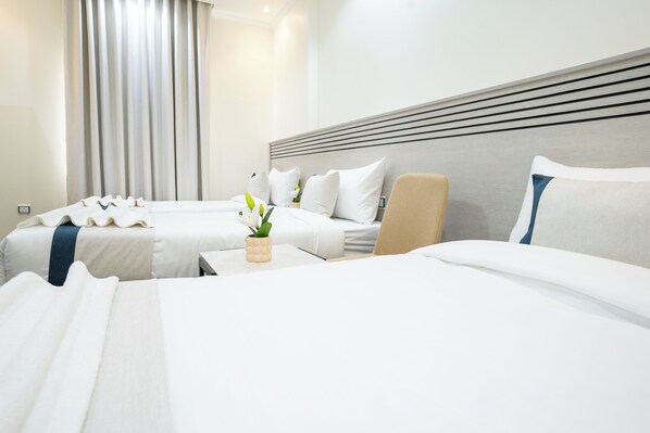 Minibar, blackout curtains, soundproofing, iron/ironing board - Orvana Thakher Hotel (Makkah)