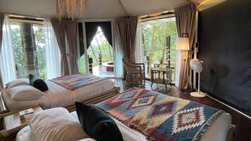 Comfort-telttamajoitus, näköala puutarhaan | Pimennysverhot, ilmainen Wi-Fi