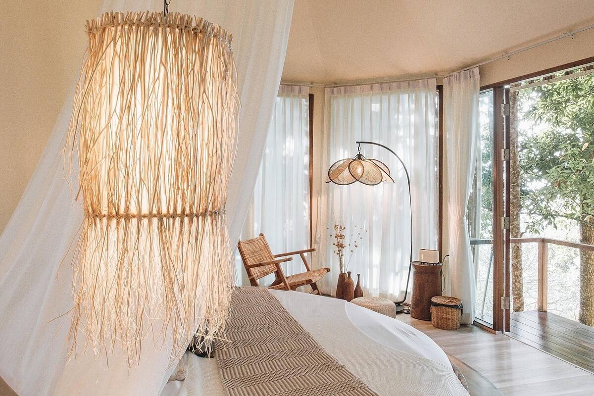 Honeymoon Villa, Balcony, Mountain View | Blackout drapes, free WiFi