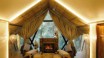 Vila clássica, vista para o jardim | Cortinas blackout, Wi-Fi de cortesia