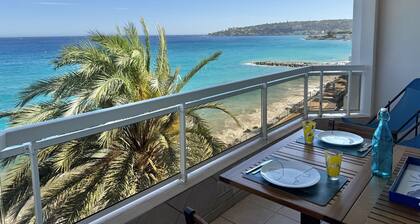 Studio avec magnifique vue mer