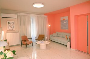 Apartment, 2 Bedrooms, Balcony, City View | Living area | Smart TV