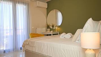 In-room safe, blackout curtains, iron/ironing board, free WiFi