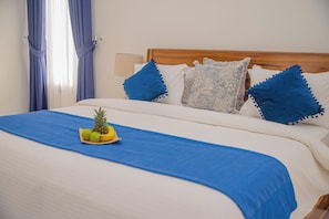 Signature Double Room, Balcony, Pool View | In-room safe, free WiFi
