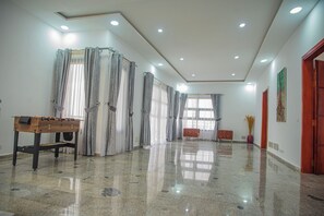 Khu sảnh