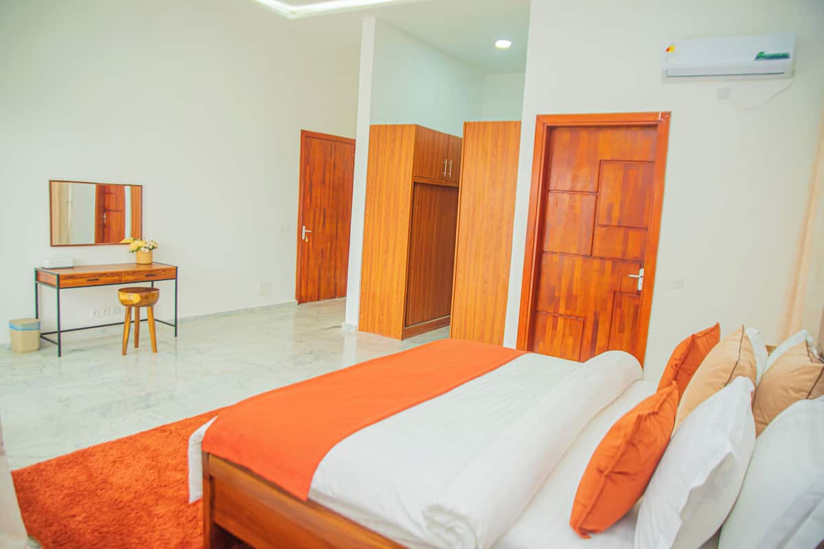 Deluxe Double Room, Balcony, Courtyard View | In-room safe, free WiFi