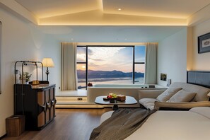 頂級雙人房, 河景 | 書桌、筆電工作空間、遮光布/窗簾、隔音