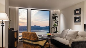 Kamar Double Panorama, pemandangan sungai | Meja kerja, ruang kerja ramah laptop, dan tirai kedap cahaya