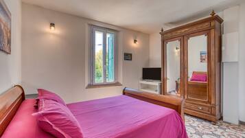 2 chambres, fer et planche Ă repasser, Wi-Fi, draps fournis