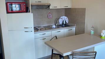 Studio Classique, vue ville | Cuisine privée