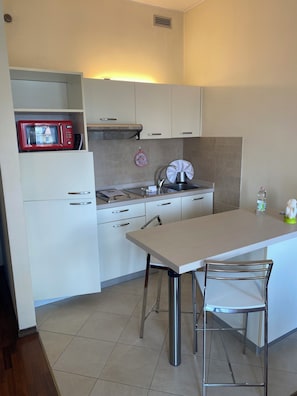 Studio Classique, vue ville | Cuisine privée