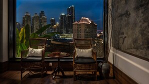 Presidential Suite, River View, Mountainside
