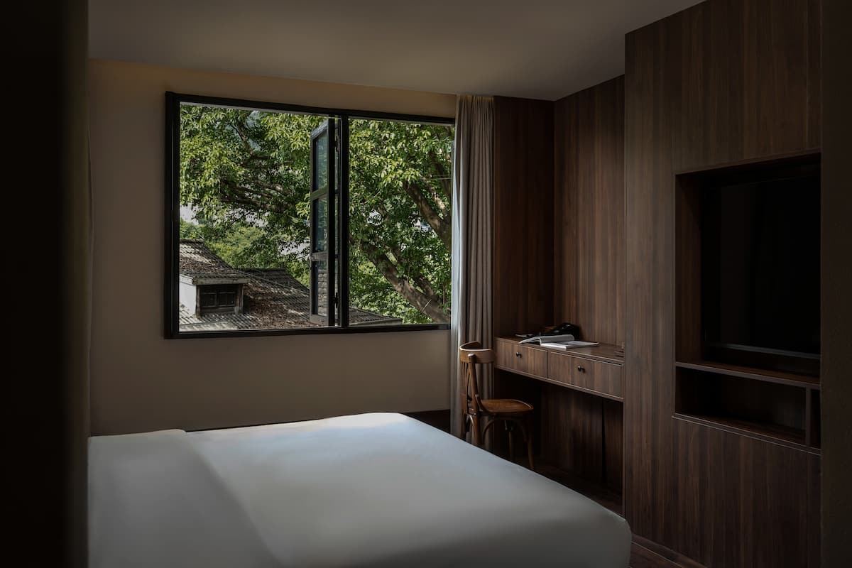 Design-Doppelzimmer, mit Bad, Hügelblick | Hochwertige Bettwaren, Daunenbettdecken