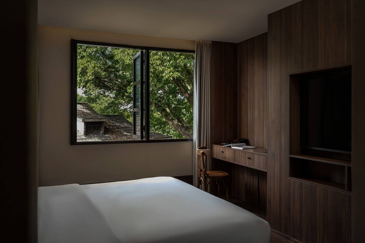 Design-Doppelzimmer, Hügelblick | Hochwertige Bettwaren, Daunenbettdecken