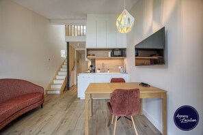 Interior - Welcome to this charming semi-detached cottage perched on the heights of Talloires, just a few minutes’ walk from the village center and the lake. (Talloires-Montmin)