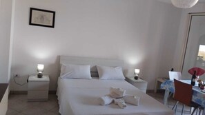 1 Schlafzimmer, Bügeleisen/Bügelbrett, kostenloses WLAN, Bettwäsche