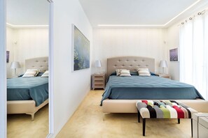 4 bedrooms, travel crib, free WiFi