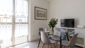 Apartament (1 Bedroom) | Menjador