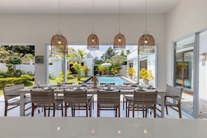 Premier Villa | Dining room